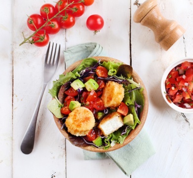 Salade au Chèvre chaud et salsa de tomates