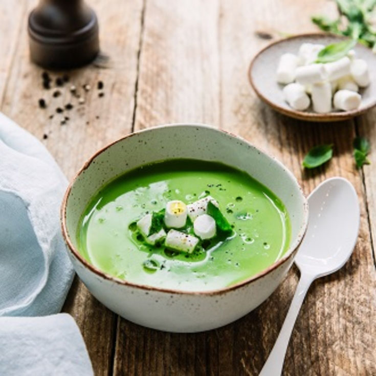 Bouillon vert et bûchettes de chèvre nature