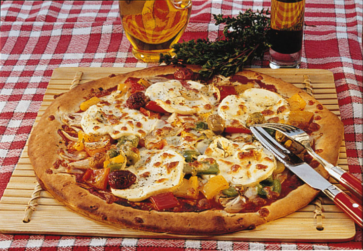 Pizza au chèvre, poivrons et herbes de provence