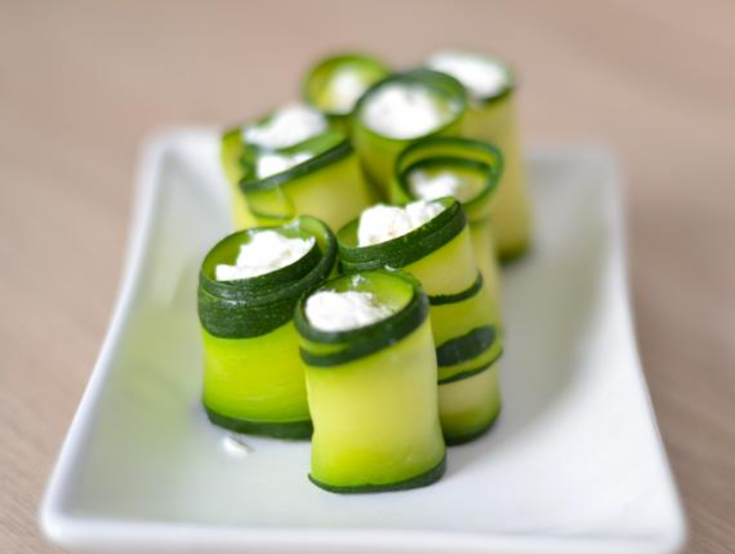 Rouleaux de courgettes farcis au chèvre