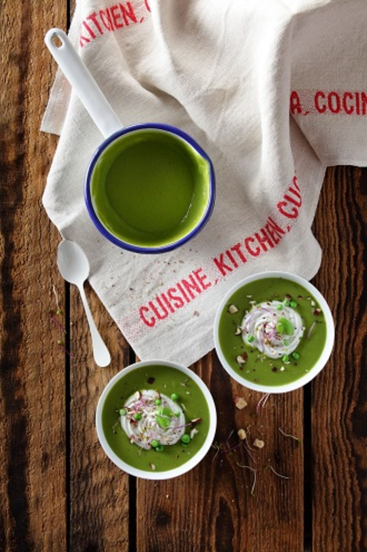 Velouté tiède de fèves et de petits pois à la crème de chèvre 