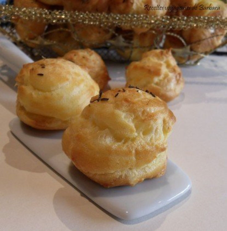 Gougères au chèvre basilic et thym