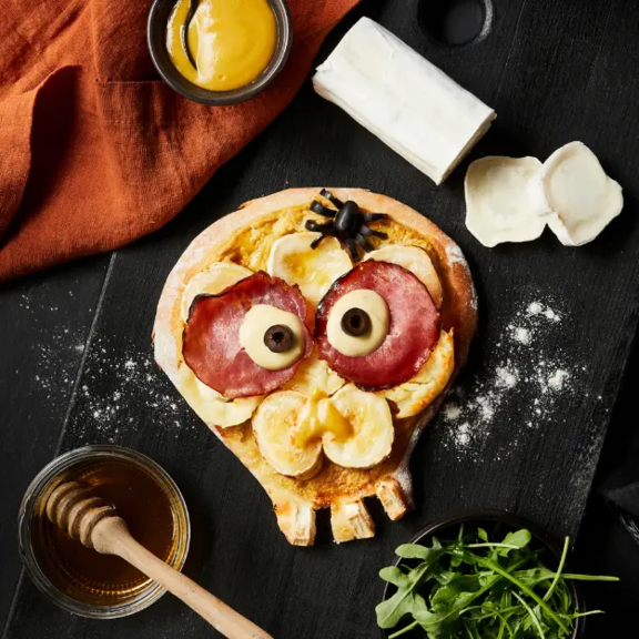 Pizza chèvre miel d'Halloween