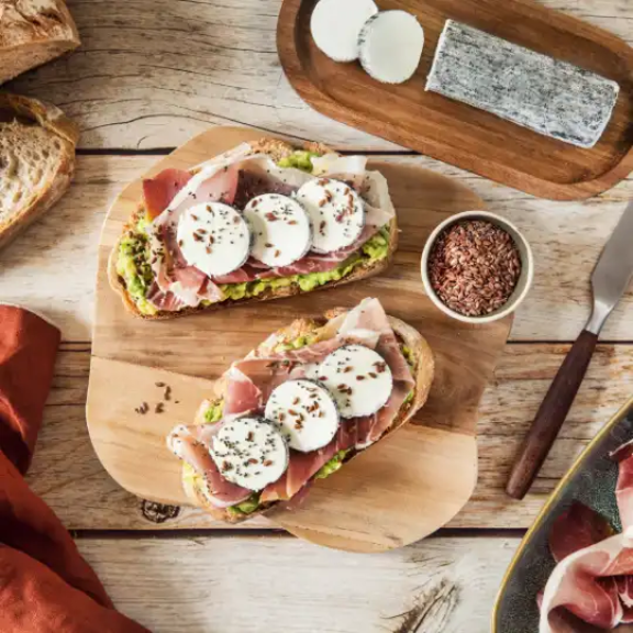 Avocado toast au chèvre