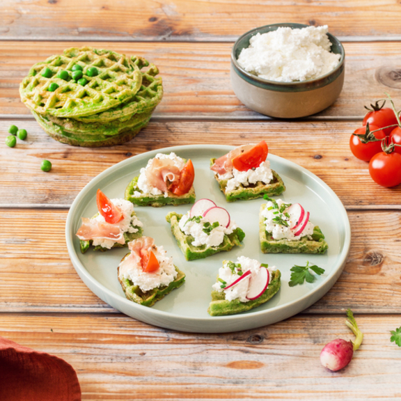 Gaufres aux petits pois et fouetté de chèvre