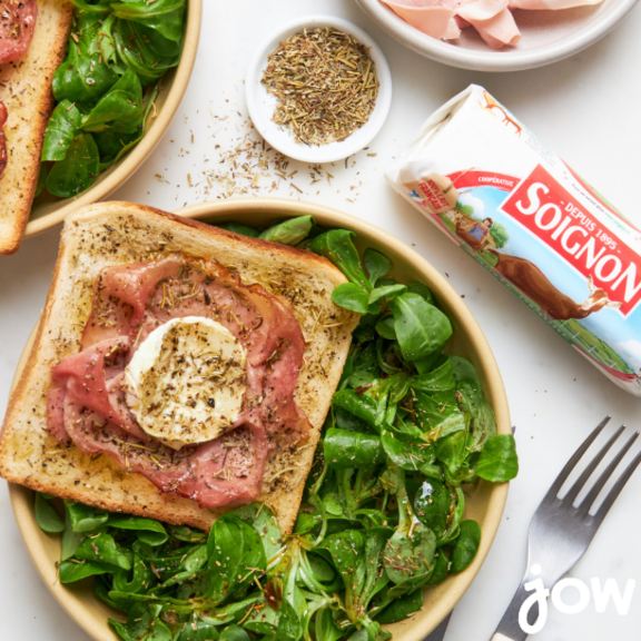 Toast de chèvre chaud