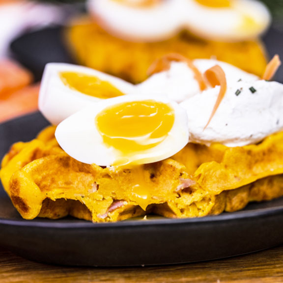 Gaufres fondantes aux carottes et fromage fouetté de chèvre