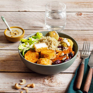 Buddha bowl au chèvre pané