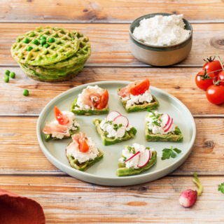 Gaufres aux petits pois et fouetté de chèvre