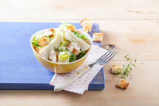 Salade caesar à la brique de chèvre