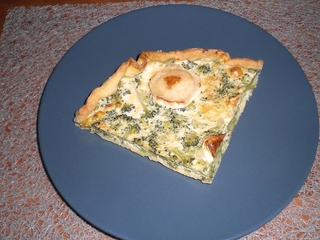 Tarte brocolis et bûche de chèvre